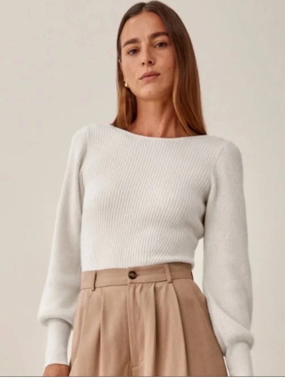 Reformation
Alber Open Back Tie Cashmere Sweater